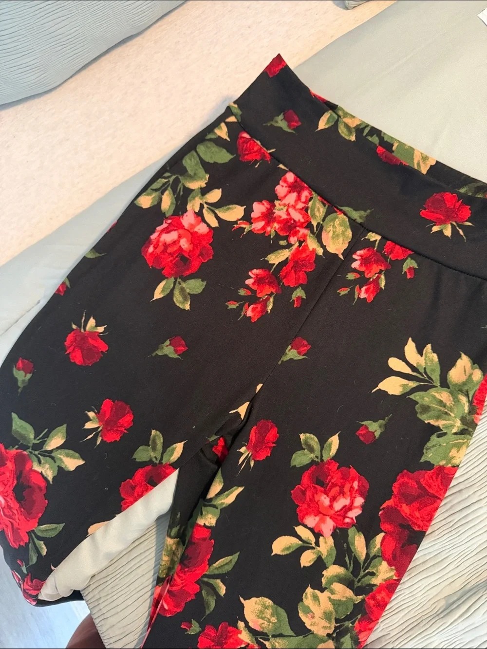 ShopMyTrend Floral Wide-Leg Pants in Black with Red Roses - Picture 3 of 3
